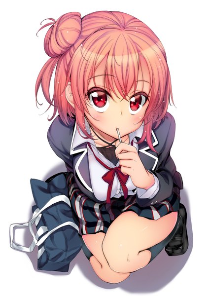 Anime picture 1060x1500 with yahari ore no seishun love comedy wa machigatteiru. brains base (studio) yuigahama yui akino sora single tall image looking at viewer short hair red eyes white background pink hair girl uniform school uniform socks black socks school bag