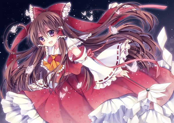 Anime picture 1500x1067 with touhou hakurei reimu mikazuki sara single long hair looking at viewer blush open mouth red eyes brown hair girl dress bow hair bow detached sleeves frills insect butterfly gohei