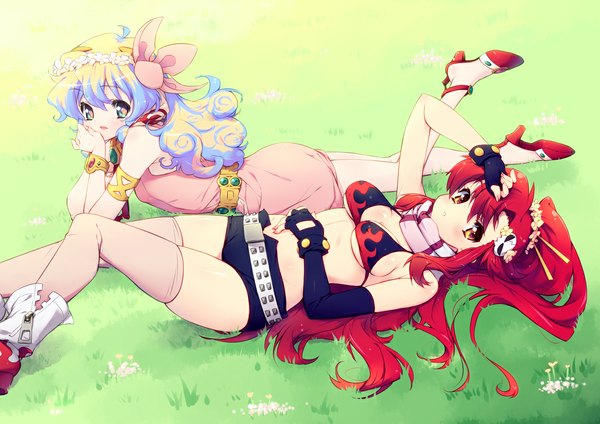 Anime picture 1169x827 with tengen toppa gurren lagann gainax yoko littner nia teppelin pandaki (aki) breasts blue eyes light erotic multiple girls yellow eyes red hair lying multicolored hair midriff + + girl thighhighs navel hair ornament 2 girls