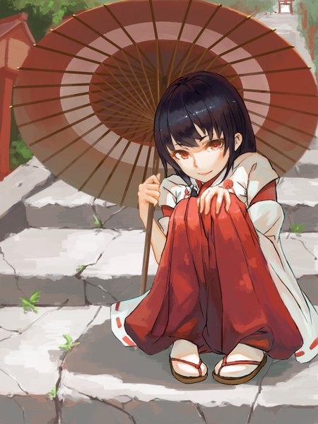 Anime picture 1200x1600 with original hcho single long hair tall image looking at viewer blush fringe black hair red eyes sitting holding payot outdoors traditional clothes japanese clothes shadow miko hand on knee girl