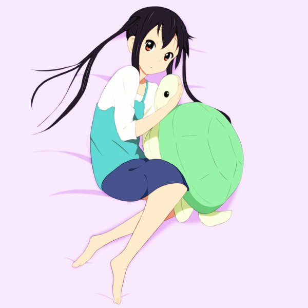 Anime picture 1000x1000 with k-on! kyoto animation nakano azusa kaiman single long hair looking at viewer black hair red eyes twintails girl toy stuffed animal