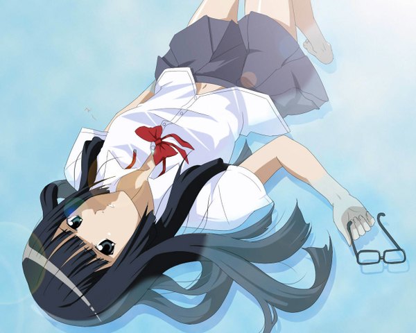 Anime picture 1280x1024 with asobi ni iku yo! futaba aoi (asobi ni iku yo!) long hair black hair simple background green eyes barefoot girl water glasses bowtie