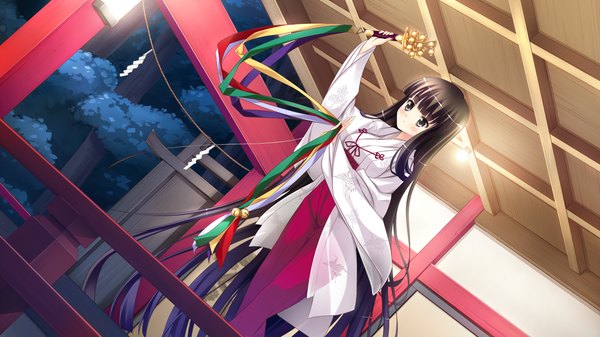 Anime picture 1280x720 with kamigakari cross heart! miyano oume long hair blush black hair wide image game cg traditional clothes japanese clothes black eyes miko girl bell jingle bell kagura suzu chihaya (clothing)