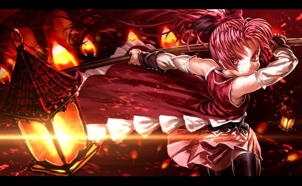 Anime picture 1270x785 with mahou shoujo madoka magica shaft (studio) sakura kyouko lain (rinlain) single long hair looking at viewer red eyes wide image ponytail red hair magical girl girl thighhighs dress bow weapon black thighhighs hair bow detached sleeves