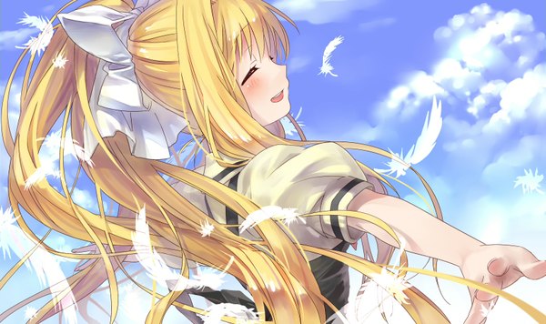 Anime picture 1650x980 with air key (studio) kamio misuzu dekatanaba single long hair blush blonde hair wide image sky cloud (clouds) ponytail eyes closed spread arms girl bow hair bow feather (feathers)