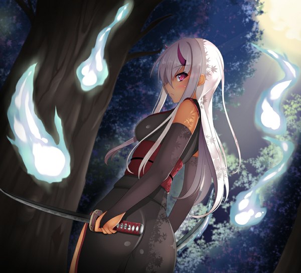 Anime picture 1000x908 with original senra banshou single long hair white hair traditional clothes japanese clothes pink eyes horn (horns) ghost girl weapon plant (plants) detached sleeves sword tree (trees) katana