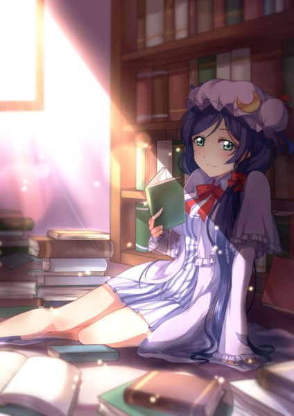 Anime picture 2480x3507 with love live! school idol project touhou sunrise (studio) love live! toujou nozomi gogatsu fukuin single long hair tall image blush highres smile sitting green eyes purple hair patchouli knowledge (cosplay) girl ribbon (ribbons) hair ribbon window