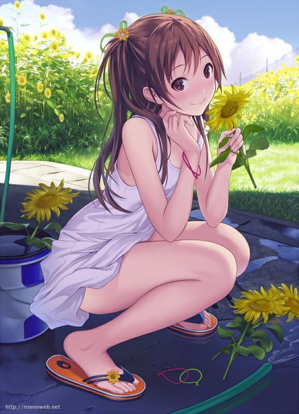 Anime picture 579x800 with ilog suminaka kaori mana kakkowarai single long hair tall image looking at viewer blush smile brown hair sitting bare shoulders holding brown eyes sky cloud (clouds) bare legs shadow squat wrist scrunchie