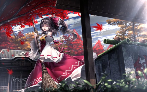 Anime picture 1426x900 with touhou hakurei reimu ryosios single long hair looking at viewer fringe open mouth black hair brown eyes cloud (clouds) outdoors ponytail long sleeves traditional clothes japanese clothes wind sunlight wide sleeves miko