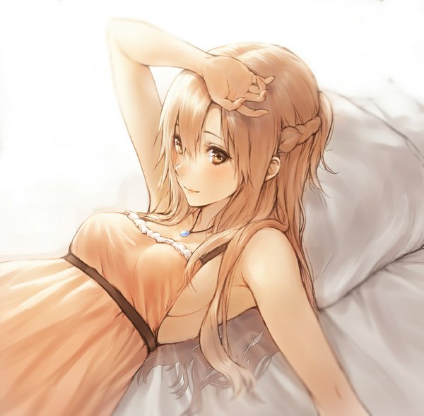 Anime picture 916x900 with sword art online a-1 pictures yuuki asuna makimura shunsuke single long hair looking at viewer fringe blonde hair smile brown eyes braid (braids) close-up girl dress pillow pendant