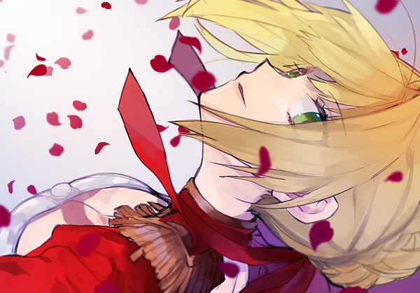 Anime picture 995x695 with fate (series) fate/extra nero claudius (fate) (all) nero claudius (fate) hita (hitapita) single looking at viewer fringe blonde hair green eyes payot cleavage parted lips looking back portrait girl petals epaulettes