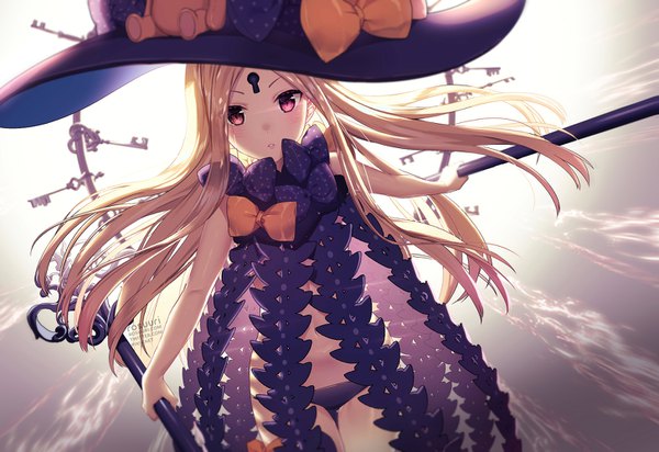 イラスト 1456x1000 と Fateシリーズ fate/grand order アビゲイル・ウィリアムズ(fate) abigail williams (second ascension) (fate) rosuuri ソロ 長髪 カメラ目線 赤面 前髪 light erotic 金髪 立つ holding signed parted lips ピンク目 dutch angle トップレス polka dot