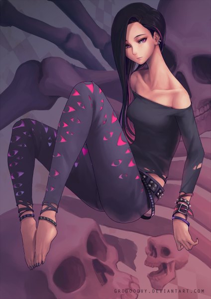 Anime picture 905x1280 with original oopartz (grooooovy) single long hair tall image looking at viewer black hair sitting bare shoulders signed pink hair bent knee (knees) nail polish pink eyes multicolored hair barefoot two-tone hair no shoes piercing torn clothes