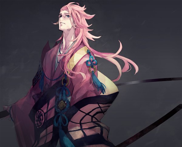 Anime picture 1000x809 with touken ranbu nitroplus souza samonji dakuro single long hair looking at viewer blue eyes simple background holding pink hair ahoge long sleeves traditional clothes japanese clothes grey background wide sleeves dark background serious boy