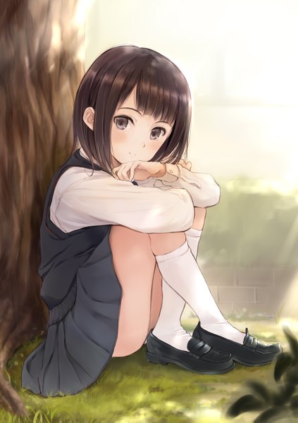 Anime picture 900x1277 with original fujita hidetoshi single tall image looking at viewer blush fringe short hair black hair sitting outdoors head tilt light smile black eyes shadow crossed legs crossed arms girl skirt plant (plants)