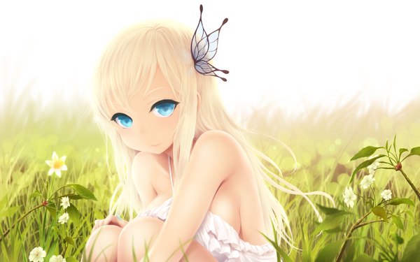 Anime picture 1920x1200 with boku wa tomodachi ga sukunai kashiwazaki sena cait single long hair looking at viewer highres blue eyes blonde hair wide image bare shoulders girl hair ornament flower (flowers) sundress butterfly hair ornament