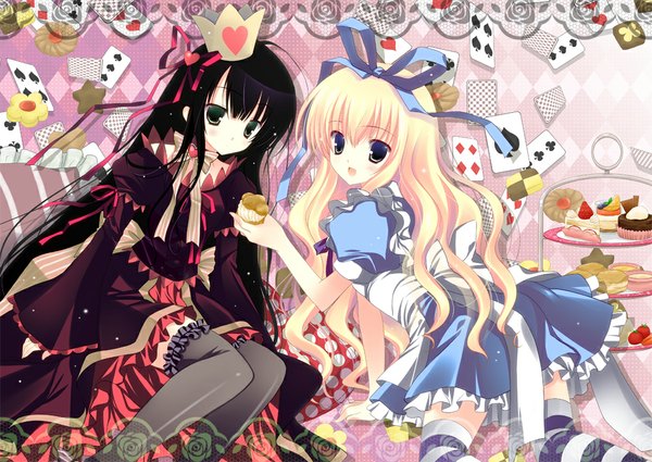 Anime picture 1000x709 with alice in wonderland original alice (wonderland) shirogane hina long hair blush open mouth black hair blonde hair multiple girls green eyes girl thighhighs dress hair ornament black thighhighs 2 girls food sweets striped thighhighs