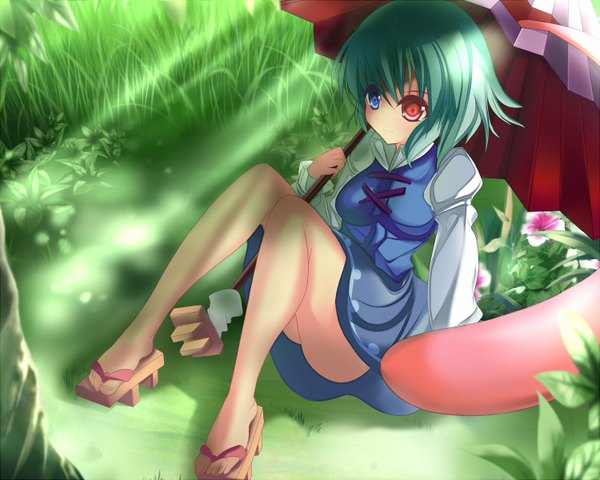 Anime picture 1500x1200 with touhou tatara kogasa marionette (excle) short hair sitting green hair sunlight heterochromia girl plant (plants) umbrella grass