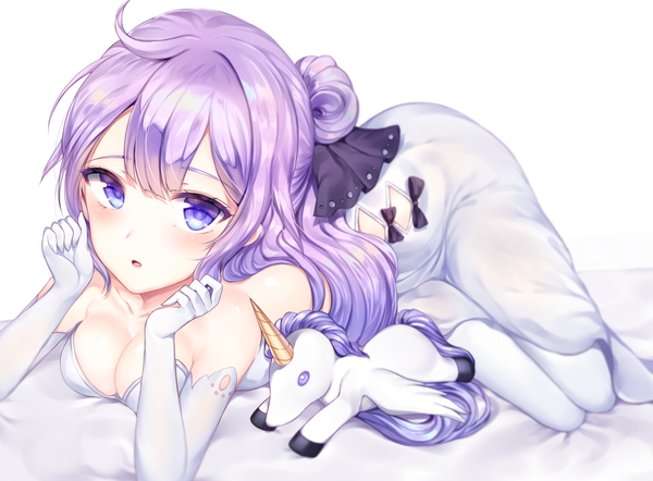 Anime-Bild 1900x1400 mit azur lane unicorn (azur lane) zerocat single long hair looking at viewer blush highres breasts open mouth light erotic simple background white background purple eyes cleavage purple hair ahoge lying :o hair bun (hair buns)