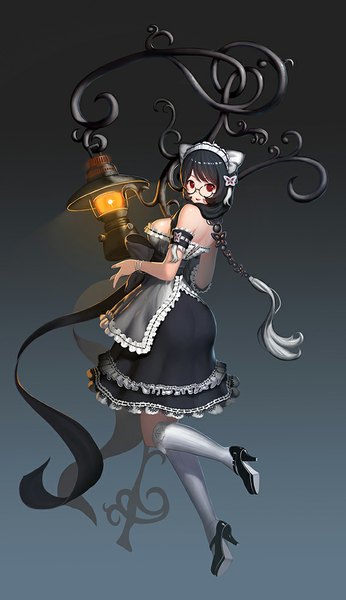 イラスト 606x1050 と オリジナル naco ソロ 長髪 長身像 カメラ目線 黒髪 赤い目 maid dark background 女の子 ドレス 制服 髪飾り ソックス 眼鏡 縁飾り 被り物 ホワイトブリム 白いソックス