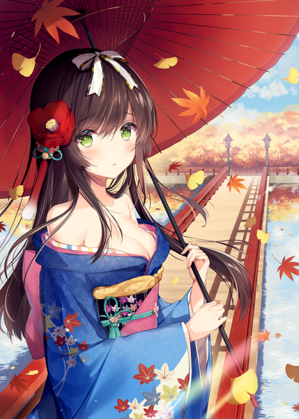 Anime picture 600x838 with original necomi (gussan) single long hair tall image looking at viewer blush fringe breasts light erotic brown hair large breasts bare shoulders holding green eyes payot sky cleavage upper body outdoors
