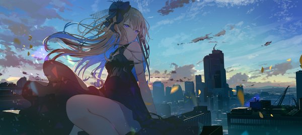 Anime picture 4500x2010 with original sutorora single long hair highres blonde hair wide image sitting purple eyes blue hair looking away absurdres sky cloud (clouds) outdoors multicolored hair wind sleeveless city cityscape