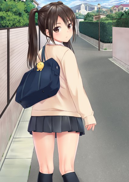 Anime picture 1000x1414 with original n.g. single long hair tall image looking at viewer blush fringe hair between eyes brown hair standing twintails brown eyes payot sky outdoors parted lips pleated skirt looking back turning head