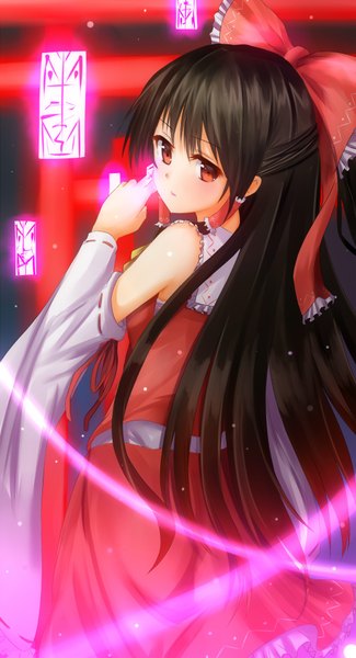 Anime picture 1000x1846 with touhou hakurei reimu isshiki (ffmania7) single long hair tall image looking at viewer blush fringe black hair red eyes holding traditional clothes japanese clothes looking back from behind hieroglyph miko girl skirt