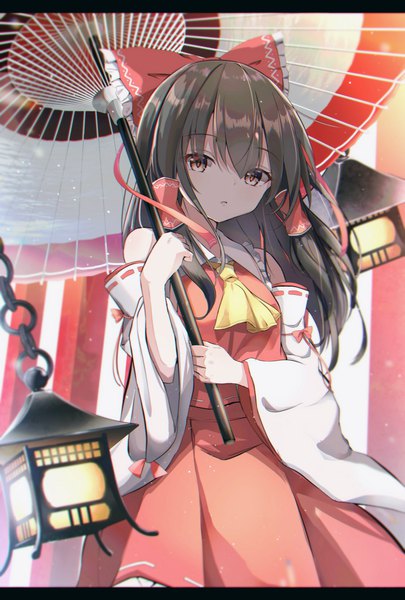 Anime picture 1683x2491 with touhou hakurei reimu iyo (ya na kanji) single long hair tall image looking at viewer fringe black hair hair between eyes traditional clothes japanese clothes letterboxed nontraditional miko girl bow hair bow detached sleeves umbrella hair tubes