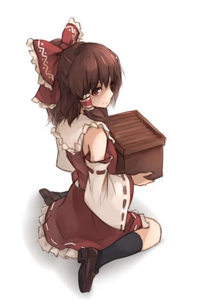 Anime picture 1200x1796 with touhou hakurei reimu xiao qiang (overseas) single tall image short hair simple background smile red eyes brown hair white background sitting bare shoulders ponytail looking back girl bow hair bow detached sleeves socks