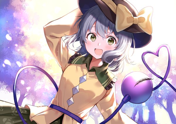 Anime picture 2105x1488 with touhou komeiji koishi nishizawa single looking at viewer blush fringe highres short hair open mouth smile standing green eyes :d arm up grey hair dutch angle arm behind head heart of string girl