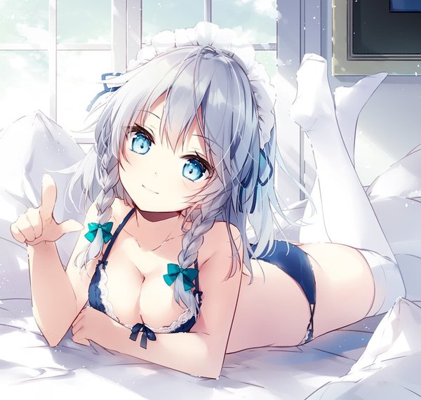 Anime picture 814x774 with touhou izayoi sakuya mochizuki shiina single long hair looking at viewer fringe breasts blue eyes light erotic smile bare shoulders silver hair full body bent knee (knees) indoors lying braid (braids) head tilt sunlight