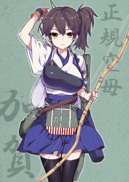 Anime picture 627x885 with kantai collection kaga aircraft carrier kaguyuzu single tall image looking at viewer fringe short hair simple background hair between eyes brown hair standing brown eyes traditional clothes japanese clothes zettai ryouiki side ponytail green background girl thighhighs
