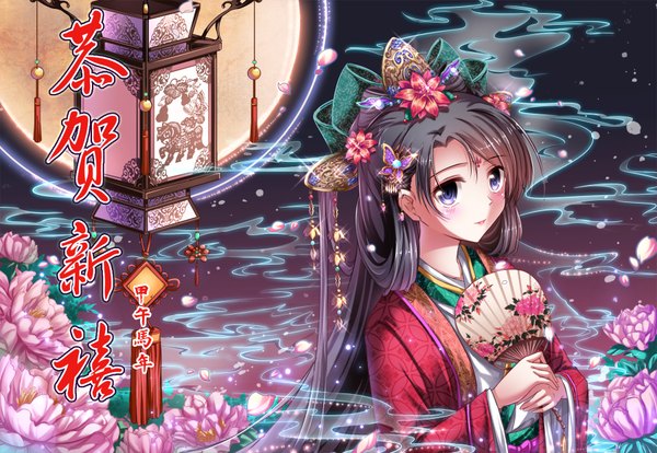 Anime picture 1800x1244 with original miazi single long hair blush highres blue eyes black hair traditional clothes japanese clothes hair flower girl hair ornament flower (flowers) kimono fan
