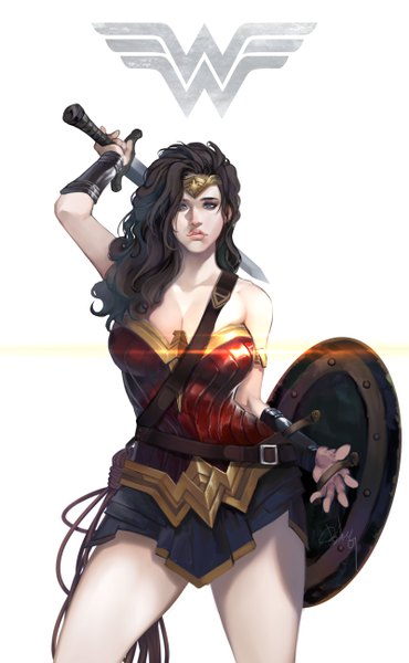 イラスト 3198x5179 と dc comics wonder woman babyg wong ソロ 長髪 長身像 カメラ目線 前髪 highres おっぱい 青い目 黒髪 simple background 白背景 holding signed absurdres cleavage arm up logo