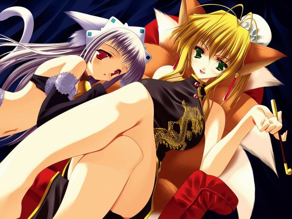 Anime picture 1024x768 with light erotic blonde hair red eyes multiple girls green eyes animal ears tail cat girl fox girl chinese clothes girl 2 girls chair chinese dress