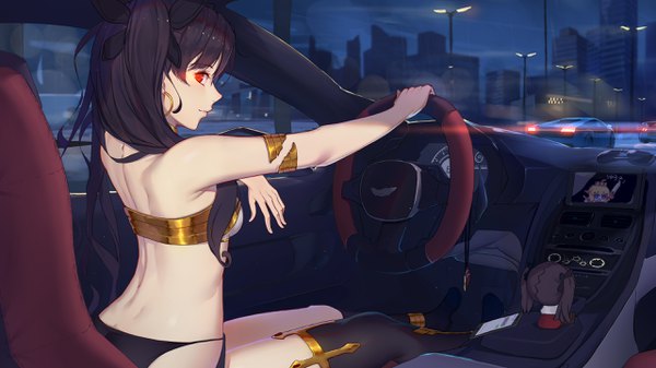 Anime picture 2560x1440 with fate (series) fate/grand order aston martin ltd artoria pendragon (all) saber toosaka rin ishtar (fate) langya beike single long hair looking at viewer fringe highres light erotic red eyes wide image bare shoulders holding looking back light smile