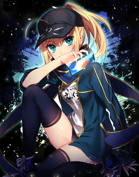 Anime picture 942x1200 with fate (series) fate/grand order artoria pendragon (all) mysterious heroine x (fate) sakura yuki (clochette) single long hair tall image looking at viewer fringe blonde hair hair between eyes payot ahoge ponytail aqua eyes arm support open jacket covered mouth girl