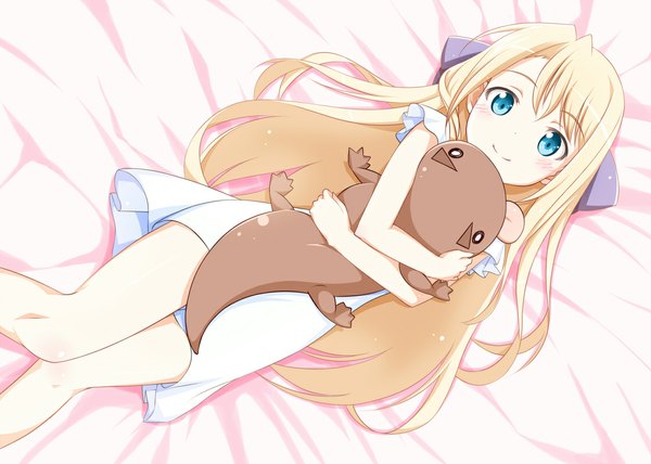 Anime picture 1119x800 with original chomo (asymmate) single long hair blush blue eyes blonde hair lying hug girl toy stuffed animal sundress