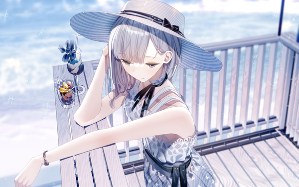 Anime-Bild 1920x1200 mit original atha (leejuiping) single long hair fringe highres blue eyes standing bare shoulders looking away silver hair outdoors blunt bangs arm up from above sparkle outstretched arm girl dress hat