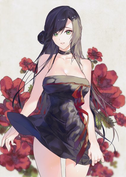 Anime-Bild 2149x3035 mit original black joa single long hair tall image looking at viewer fringe highres breasts light erotic black hair simple background hair between eyes large breasts standing bare shoulders green eyes cleavage parted lips grey background