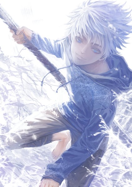 Anime picture 800x1131 with rise of the guardians dreamworks jack frost (rise of the guardians) qinshou single tall image looking at viewer short hair blue eyes smile purple hair barefoot winter boy hood staff