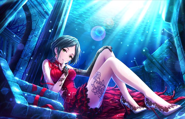 Anime picture 1280x824 with idolmaster idolmaster cinderella girls idolmaster cinderella girls starlight stage hayami kanade single looking at viewer short hair sitting bare shoulders yellow eyes blue hair bent knee (knees) nail polish head tilt fingernails sunlight official art tattoo high heels kneeling