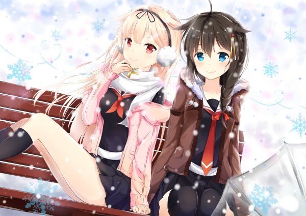 Anime picture 1200x848 with kantai collection shigure destroyer yuudachi destroyer konka long hair looking at viewer blue eyes black hair smile red eyes sitting multiple girls white hair fur trim remodel (kantai collection) heart of string girl thighhighs skirt black thighhighs