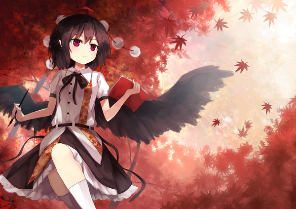 Anime picture 2207x1558 with touhou shameimaru aya thkani single blush fringe highres short hair black hair smile red eyes holding looking away sky short sleeves puffy sleeves black wings frilly skirt autumn girl