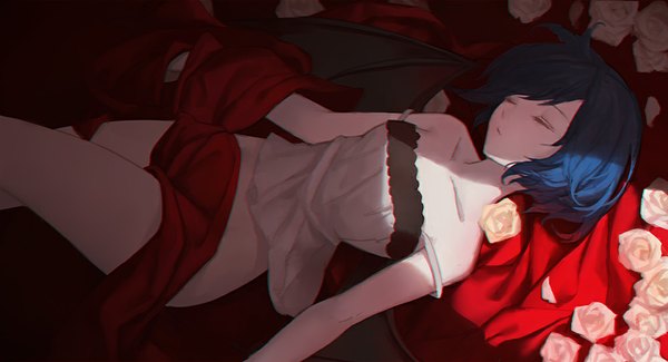 Anime picture 1000x543 with touhou remilia scarlet liuli (llc) single short hair wide image bare shoulders blue hair lying eyes closed on back sleeping bat wings bottomless vampire girl flower (flowers) petals wings rose (roses)