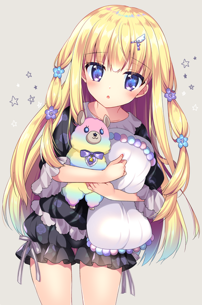 Anime picture 795x1200 with original ringo sui single long hair tall image looking at viewer blush open mouth blue eyes simple background blonde hair parted lips head tilt grey background :o pillow hug girl hairclip pillow star (symbol)