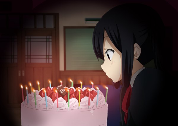 Anime picture 1130x800 with k-on! kyoto animation nakano azusa ragho no erika single long hair blush black hair brown eyes profile girl uniform school uniform food sweets berry (berries) cake candle (candles) strawberry