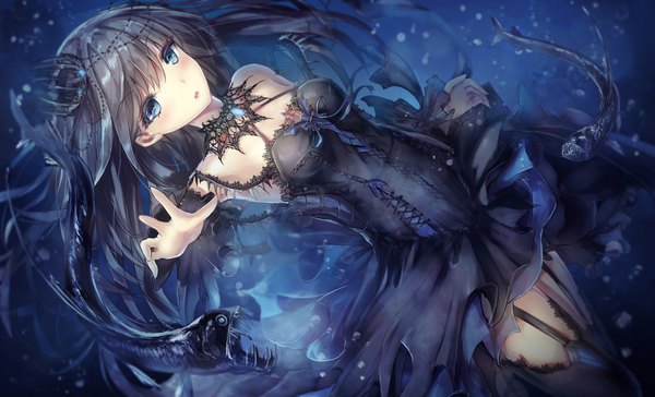 Anime picture 2380x1447 with original missle228 single long hair looking at viewer blush highres blue eyes black hair wide image bare shoulders underwater outstretched hand girl thighhighs dress black thighhighs animal black dress garter straps
