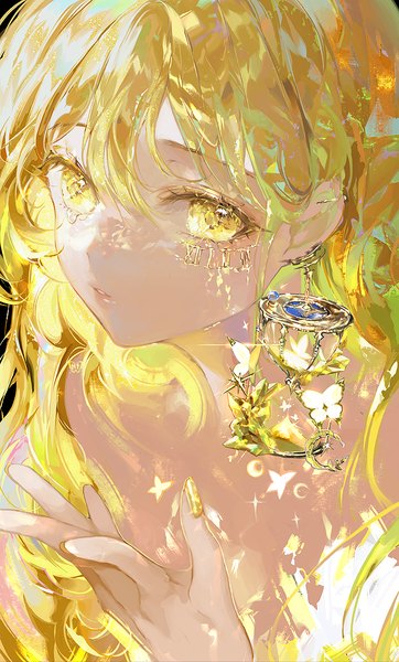 Anime picture 688x1139 with original pla4neta single long hair tall image looking at viewer fringe blonde hair hair between eyes yellow eyes upper body nail polish girl clock single earring hourglass